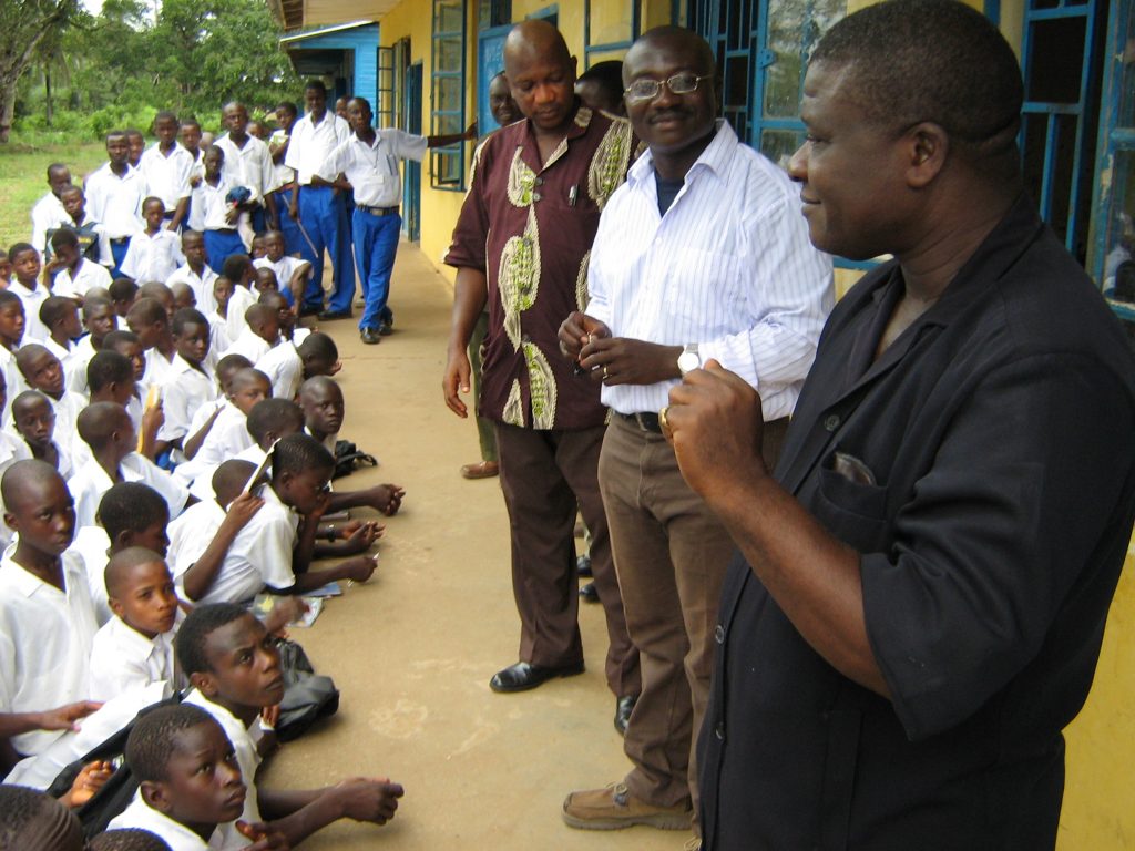 Sam S. Abu, der Direktor der St. Paul’s Secondary School und Vorsitzender der lokalen Partnerorganisation PYD 